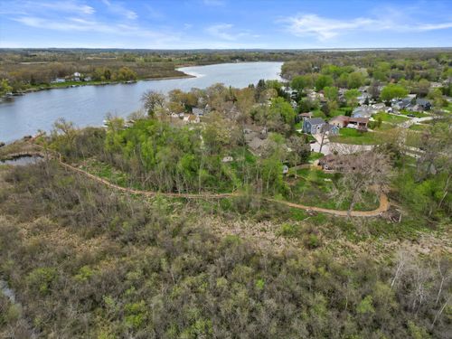 27421 Lemays Ct, Waterford, WI, 53185-1987 | Card Image