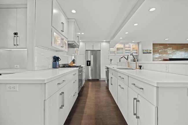 2533 Lakeshore Dr, House other with 5 bedrooms, 3 bathrooms and null parking in Sheboygan WI | Image 10
