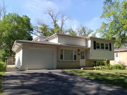 319 Park Dr, Northbrook, IL, 60062-4812 | Card Image