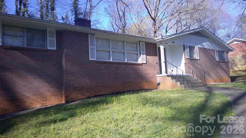 736 12th Avenue Nw, Hickory, NC, 28601 | Card Image