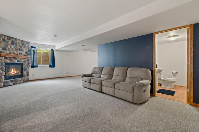 Rec-room lower level | Image 26