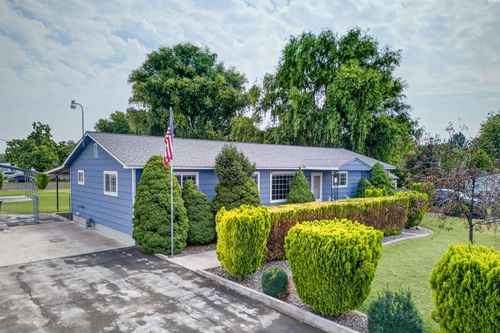 1220 Saul Rd, Sunnyside, WA, 98944-2351 | Card Image