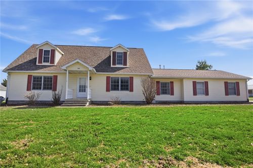 14326 E Persimmon Ave, Effingham, IL, 62401-7154 | Card Image