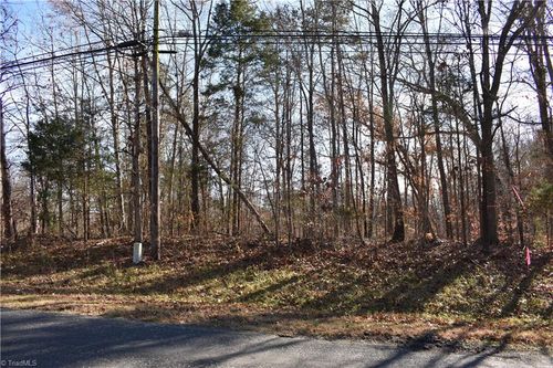 new-tract-2-194 Young Drive, Lexington, NC, 27292 | Card Image