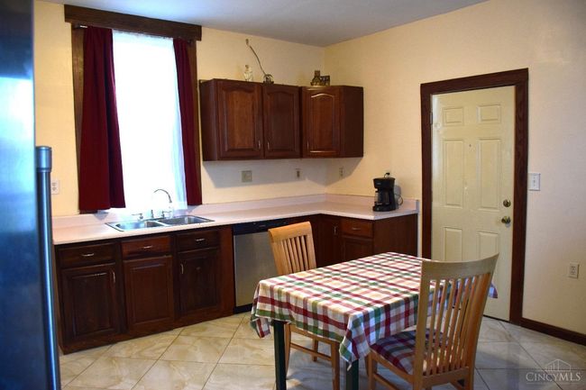 1013 Market St, House other with 2 bedrooms, 2 bathrooms and null parking in Reading OH | Image 4