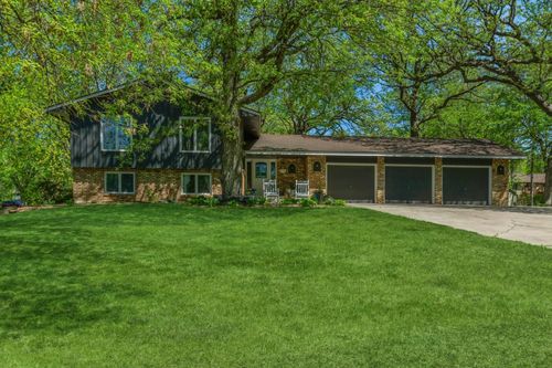 203 Douglas Dr, Buffalo, MN, 55313-9238 | Card Image