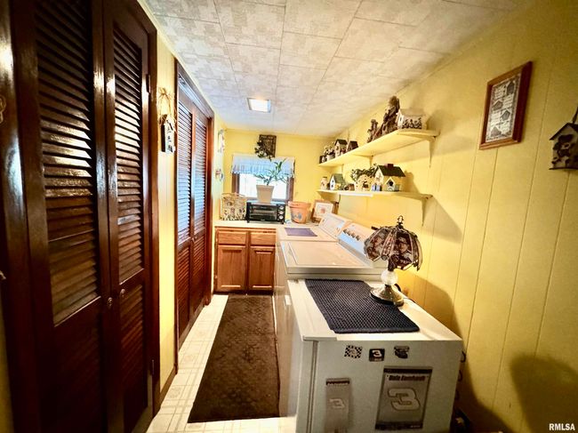 412 Ne 3 Rd Ave, House other with 3 bedrooms, 2 bathrooms and null parking in Aledo IL | Image 18