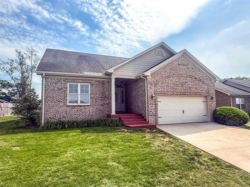2861 Gunsmoke Trail Way, Bowling Green, KY, 42101-8658 | Card Image