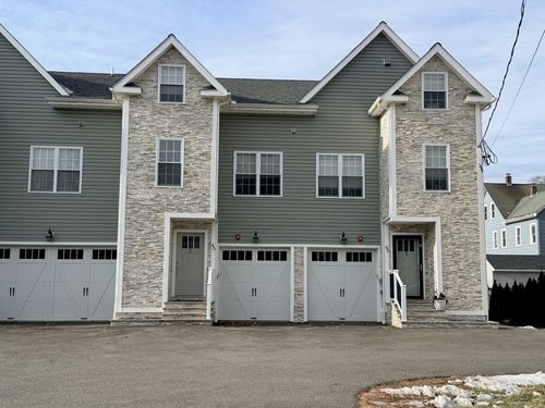 unit-2-46 Church St, Hudson, MA, 01749-2267 | Card Image