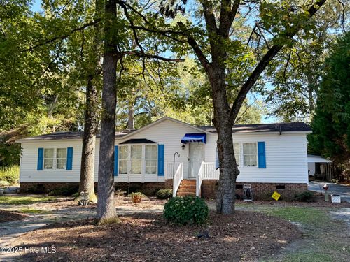 902 Aberdeen Rd, Laurinburg, NC, 28352-2658 | Card Image