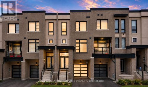 2521 Castlegate Cross, Pickering, ON, L1X0H7 | Card Image