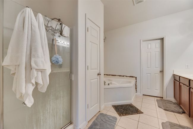 1106 Primrose Dr, House other with 4 bedrooms, 3 bathrooms and null parking in Sanger TX | Image 18