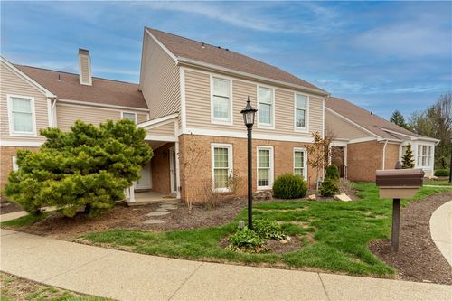 410 Royal Ct, Pittsburgh, PA, 15234-1049 | Card Image