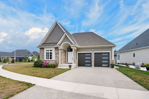 3571 Whispering Woods Trail, Ridgeway, ON, L0S1N0 | Card Image