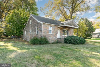 410 Lewisberry Road, House other with 4 bedrooms, 1 bathrooms and null parking in NEW CUMBERLAND PA | Image 3