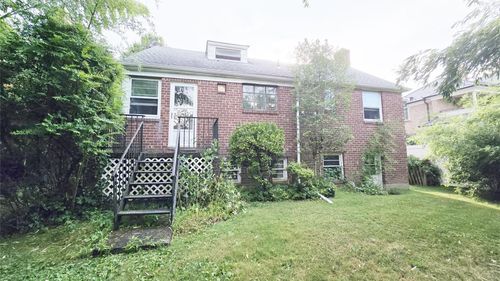 2817 215th Pl, Bayside, NY, 11360-2631 | Card Image