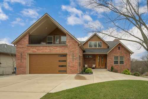 502 E Robertson St, Ozark, MO, 65721-9394 | Card Image