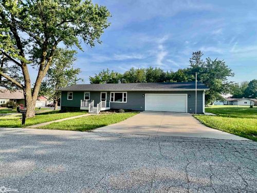 121 H Ave W, Albia, IA, 52531 | Card Image