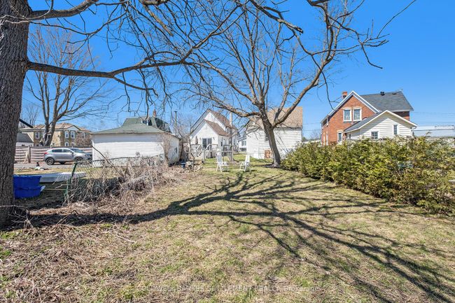 91 William St E, House other with 4 bedrooms, 2 bathrooms and 2 parking in Smiths Falls ON | Image 25