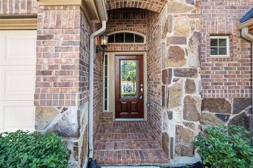 2411 Linden Bluff Ct, Sugar Land, TX, 77479-3762 | Card Image