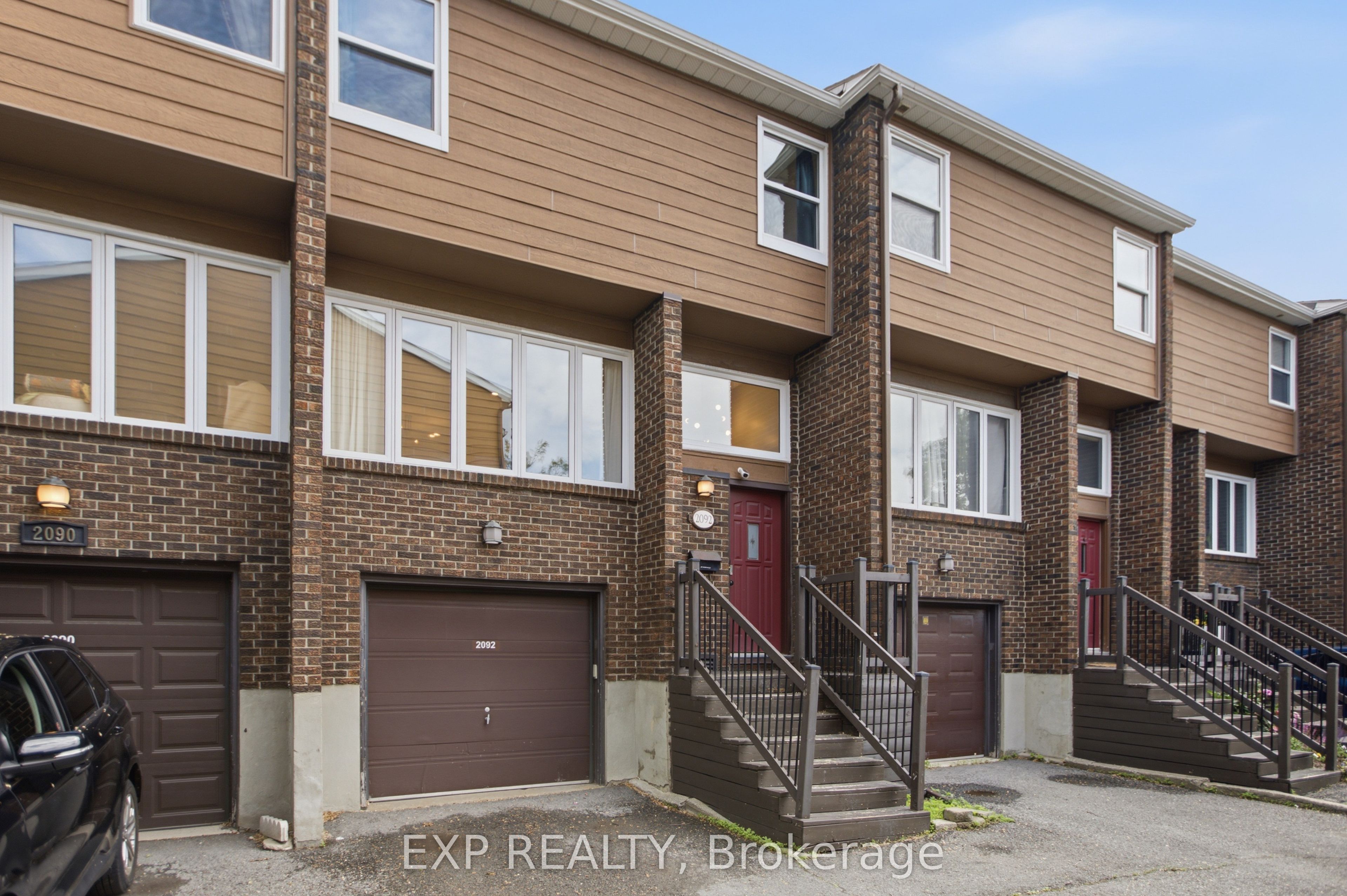 Residential in Cyrville - Carson Grove - Pineview 2