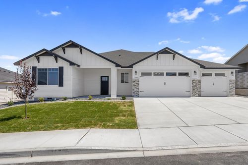 7080 W 34th Pl, Kennewick, WA, 99338-5668 | Card Image