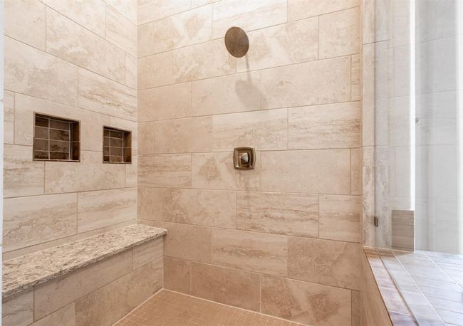 Primary Shower | Image 22
