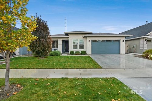5827 W Riva Capri St, Meridian, ID, 83646-7159 | Card Image