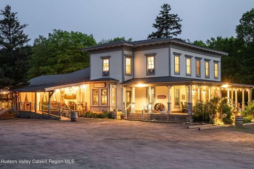102 Main St, Jefferson, NY, 12093-4100 | Card Image