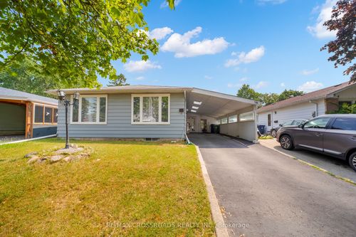 56 Hutcherson Sq, Scarborough, ON, M1B1C6 | Card Image