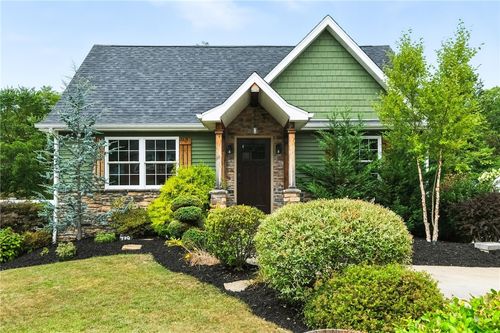 739 Gross St, Conway, PA, 15027-1338 | Card Image