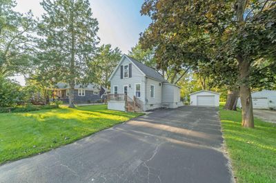 3427 Byers Street, House other with 4 bedrooms, 1 bathrooms and null parking in Burton MI | Image 2