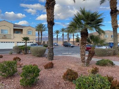 201 - 6316 Beige Bluff Street, Condo with 2 bedrooms, 2 bathrooms and null parking in North Las Vegas NV | Image 2