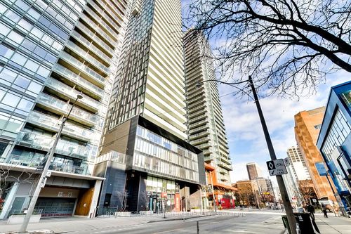 1704-28 Wellesley St E, Toronto, ON, M4Y0C4 | Card Image