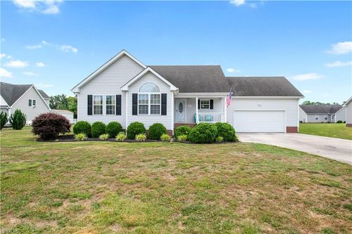 107 Chickadee St, Moyock, NC, 27958-9732 | Card Image