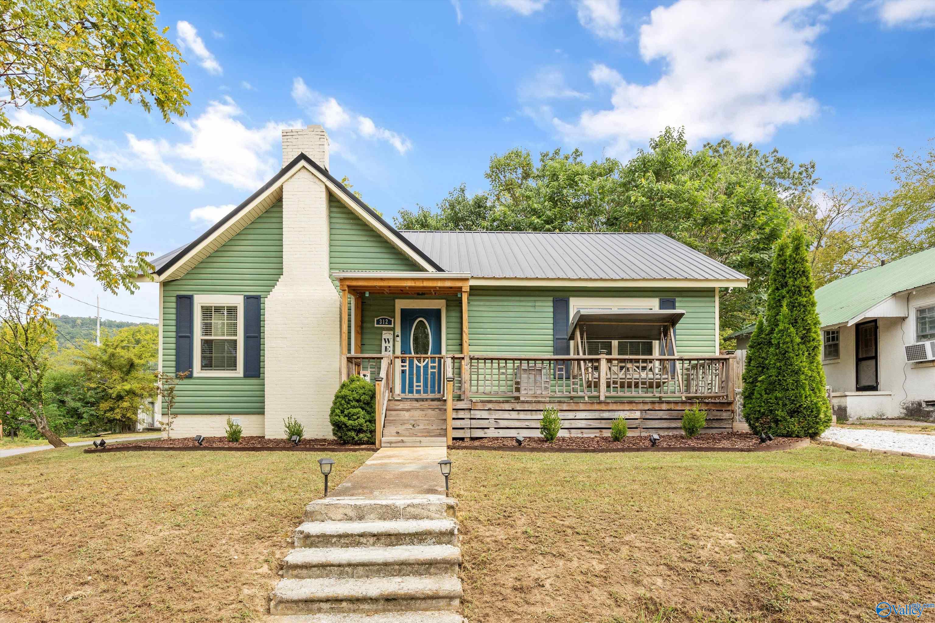 Laurel St, Scottsboro, AL 35768 #1