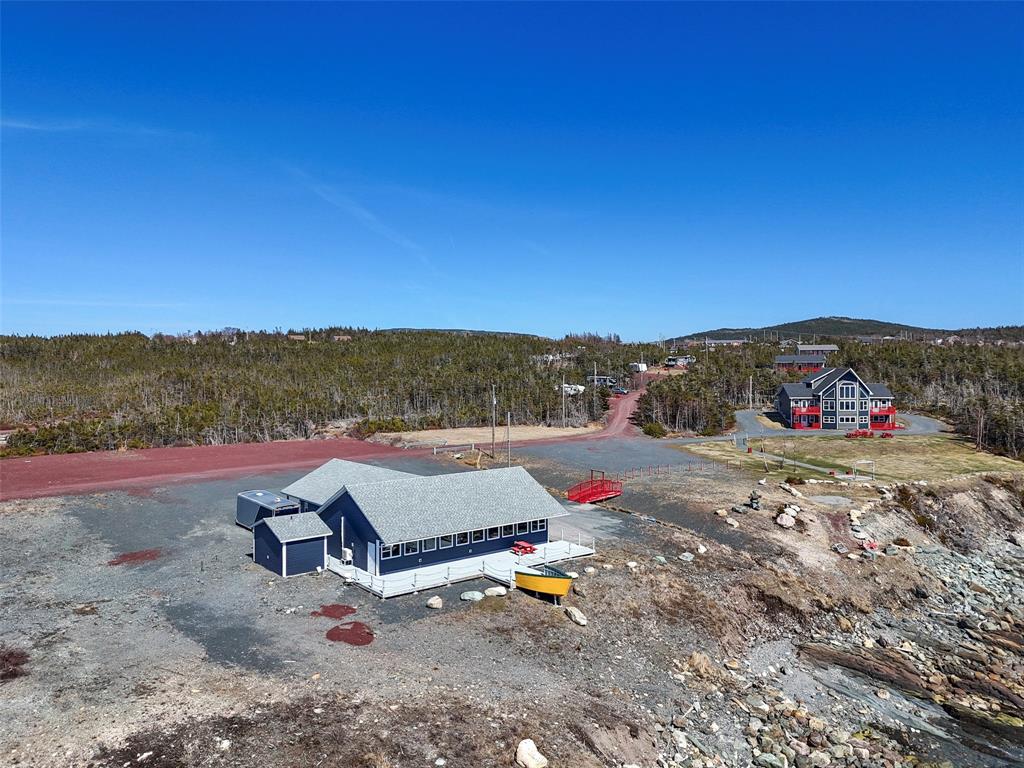 Commercial Sale in Whiteway 3