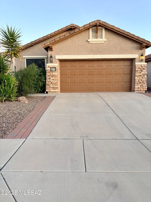 290 W Calle Del Estribo, Sahuarita, AZ, 85629-8529 | Card Image