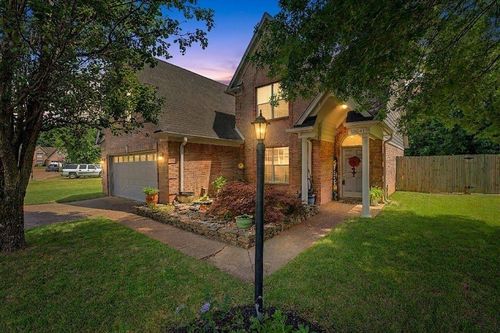 10041 Woodland Elm Ct, Lakeland, TN, 38002-3833 | Card Image