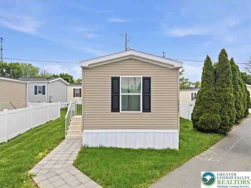 7411 Lincoln Ln, Trexlertown, PA, 18087-9617 | Card Image