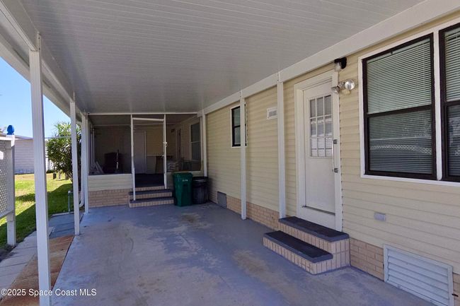 499 Marlin Cir, House other with 2 bedrooms, 2 bathrooms and null parking in Barefoot Bay FL | Image 4