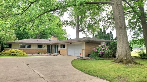 2614 Maple St, Michigan City, IN, 46360-7060 | Card Image