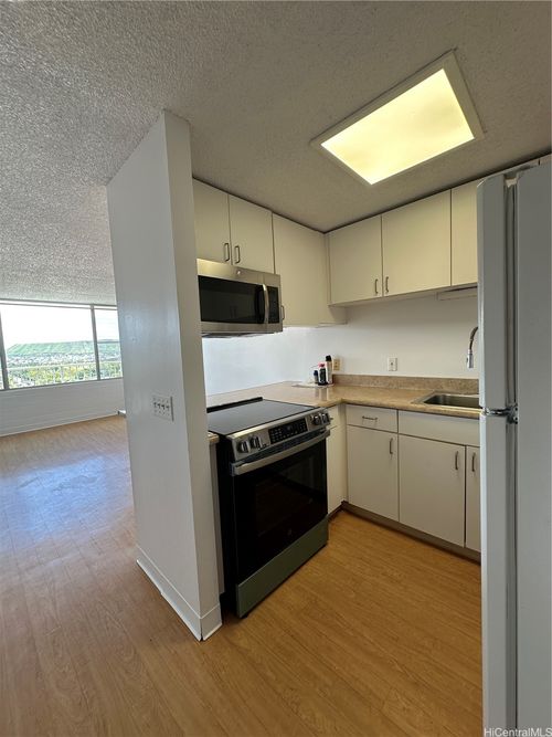 1004-2542 Date St, Honolulu, HI, 96826-5513 | Card Image
