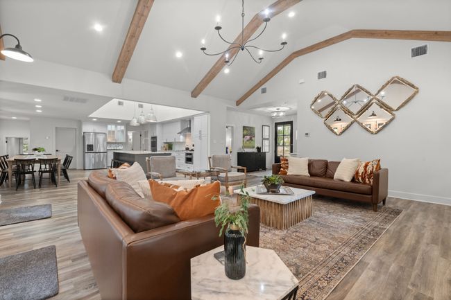 1704 Silverside Dr, House other with 5 bedrooms, 4 bathrooms and null parking in Grapevine TX | Image 8