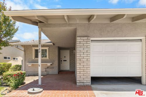 d-26834 Avenue Of The Oaks, Newhall, CA, 91321-4839 | Card Image