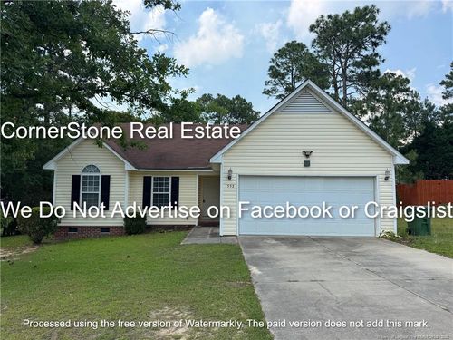 1552 Clan Campbell Dr, Raeford, NC, 28376-8471 | Card Image