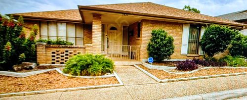 5837 Northgap St, Windcrest, TX, 78239-2036 | Card Image