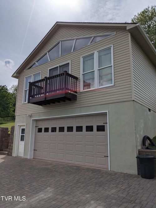 357 Fincastle Ests, Lebanon, VA, 24266-4250 | Card Image