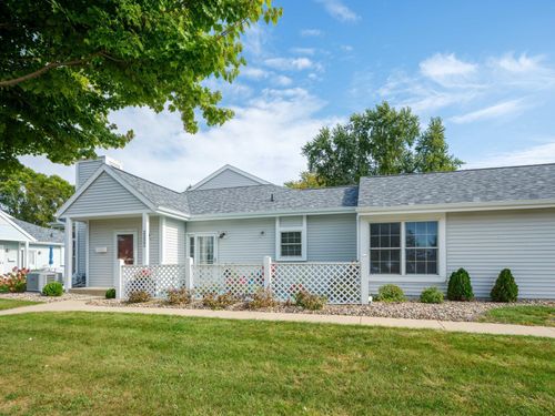 2223 Valleyhigh Dr Nw, Rochester, MN, 55901-7621 | Card Image