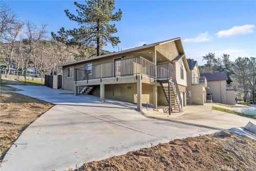 17819 Elizabeth Lake Rd, Lake Hughes, CA, 93532-1001 | Card Image
